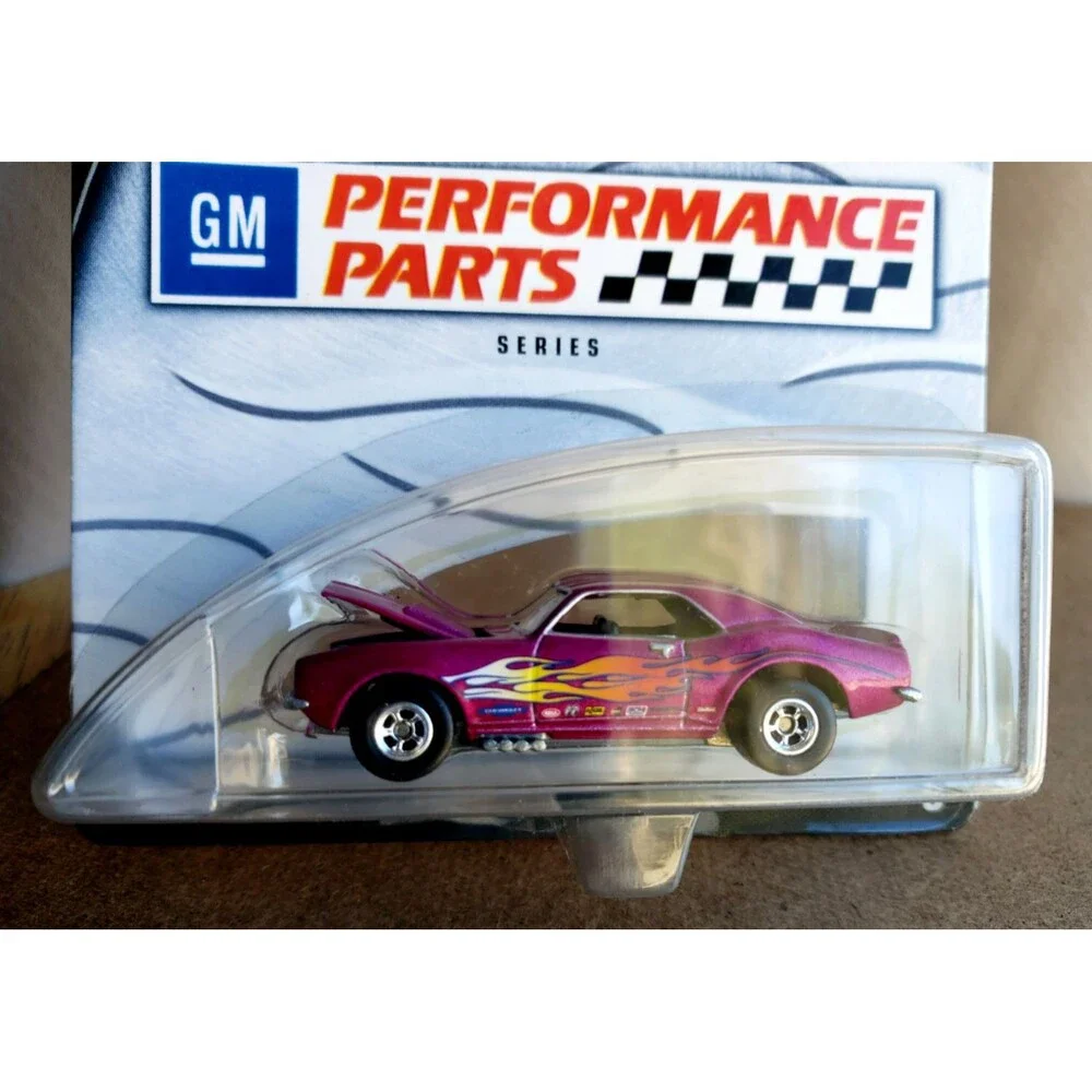2003 Hot Wheels 67 CAMARO Magenta 100% Preferred GM Performance Parts 2/4 RR MAG
